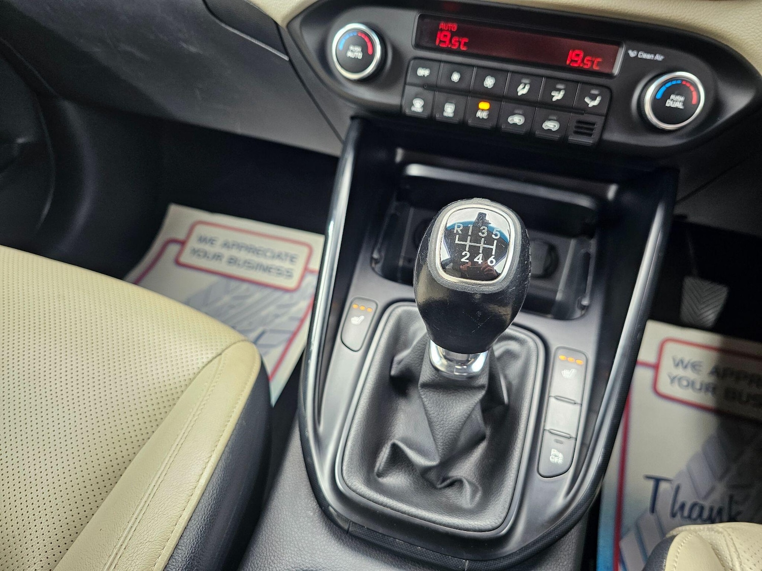 Used Kia Carens for sale - 78127601: Photo 53