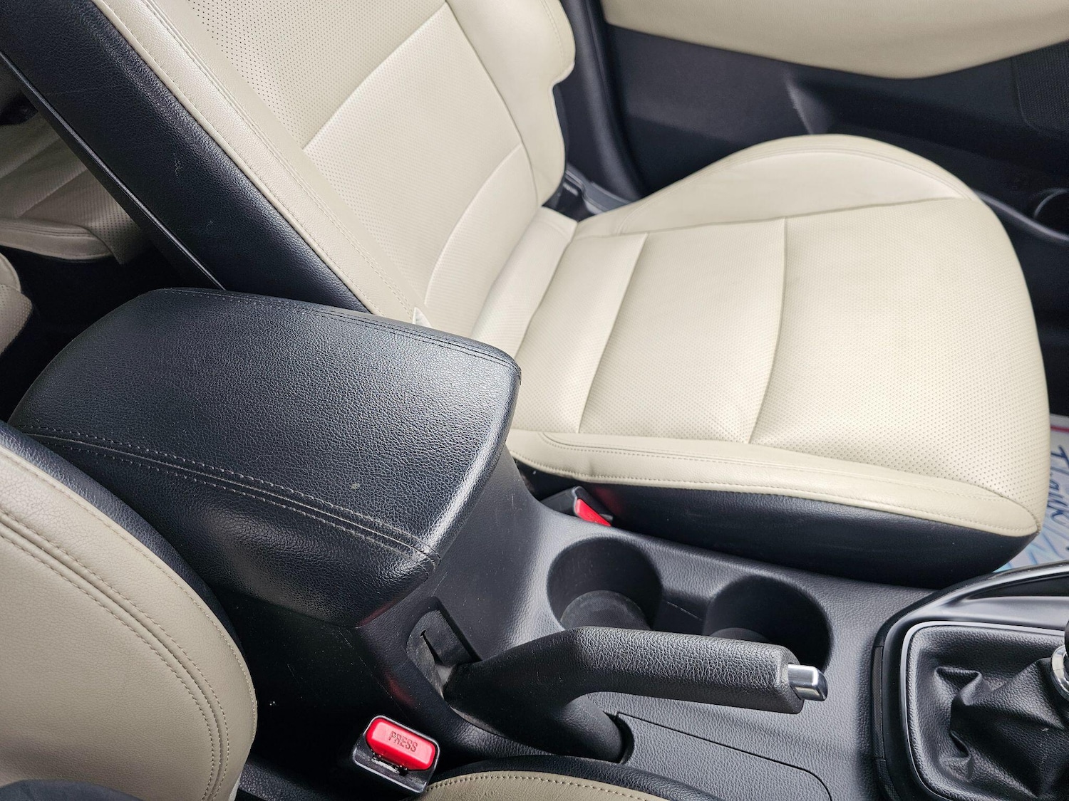 Used Kia Carens for sale - 78127601: Photo 54