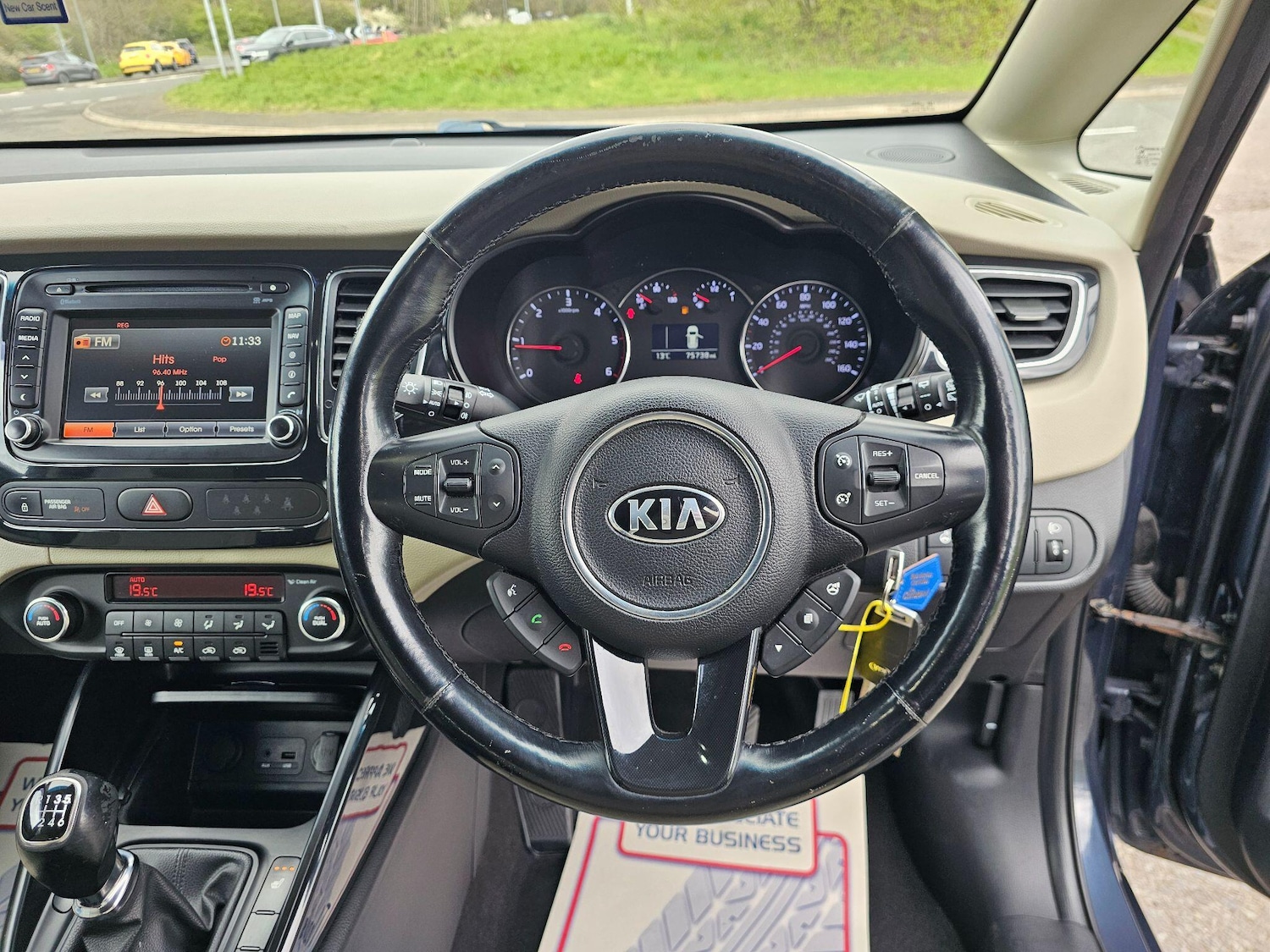 Used Kia Carens for sale - 78127601: Photo 57