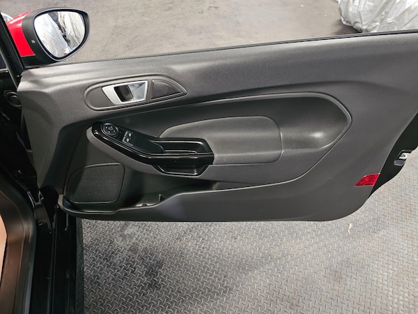 Used Ford Fiesta 2016 for sale - 75678554: Photo 31
