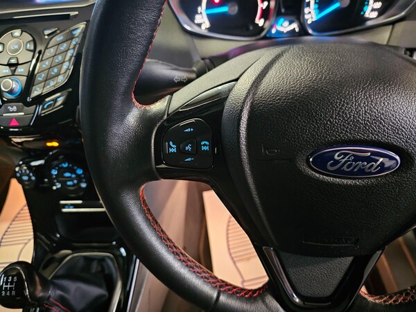 Used Ford Fiesta 2016 for sale - 75678554: Photo 50