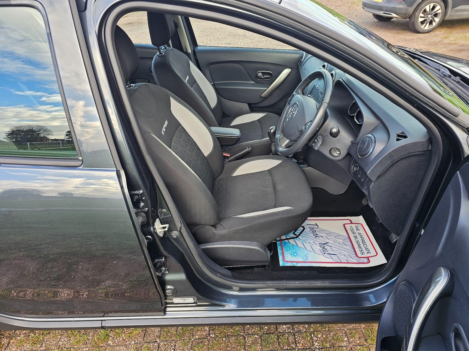 Used Dacia Sandero Stepway for sale - 76613338: Photo 33