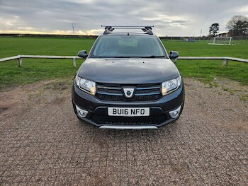 Used Dacia Sandero Stepway 2016 for sale - 76613338: Photo