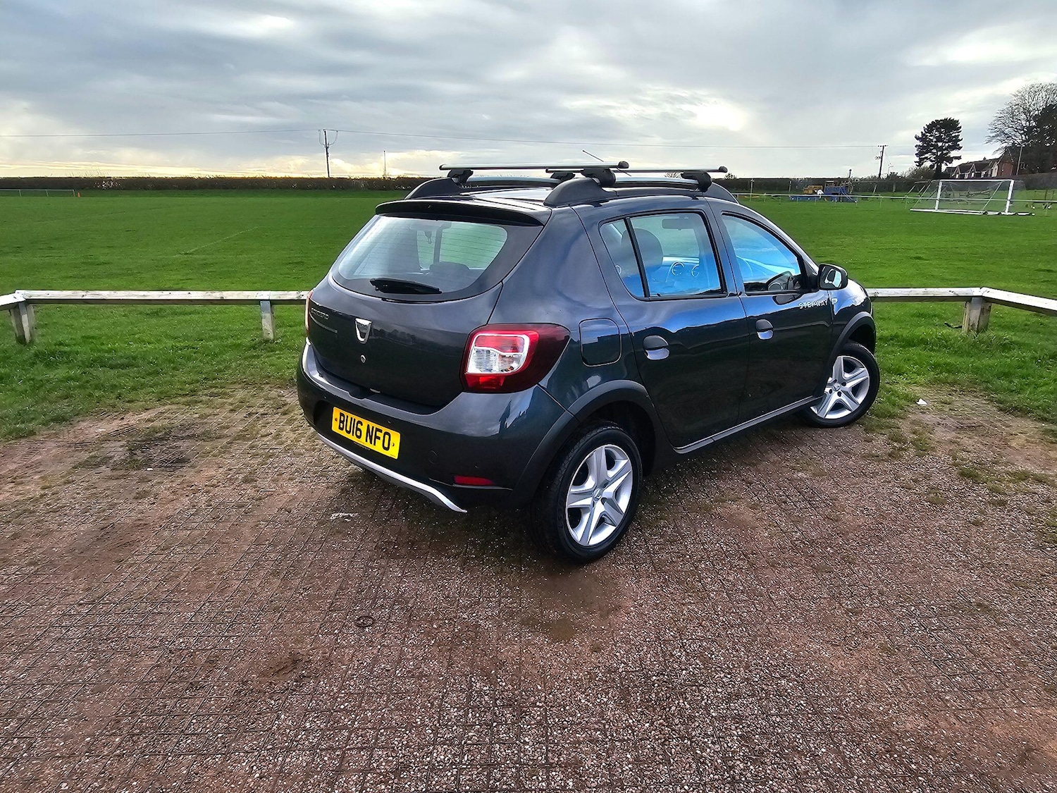 Used Dacia Sandero Stepway for sale - 76613338: Photo 6