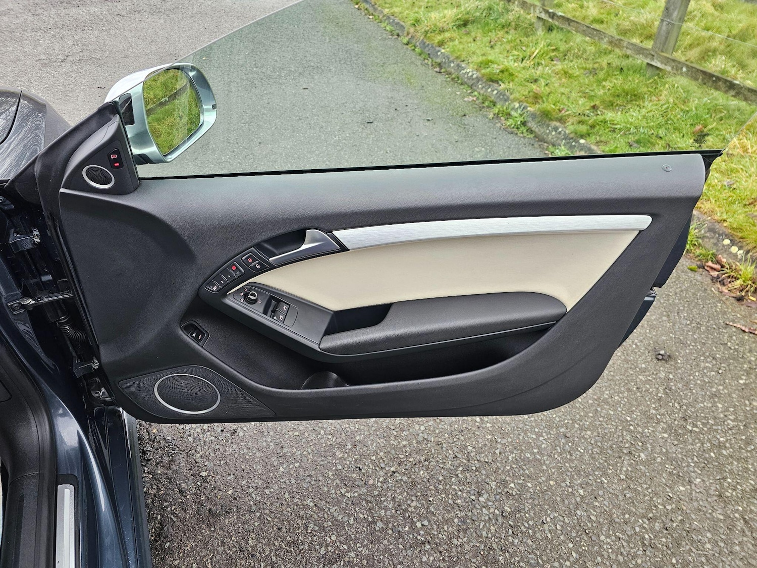 Used Audi A5 2009 for sale - 77425486: Photo 31