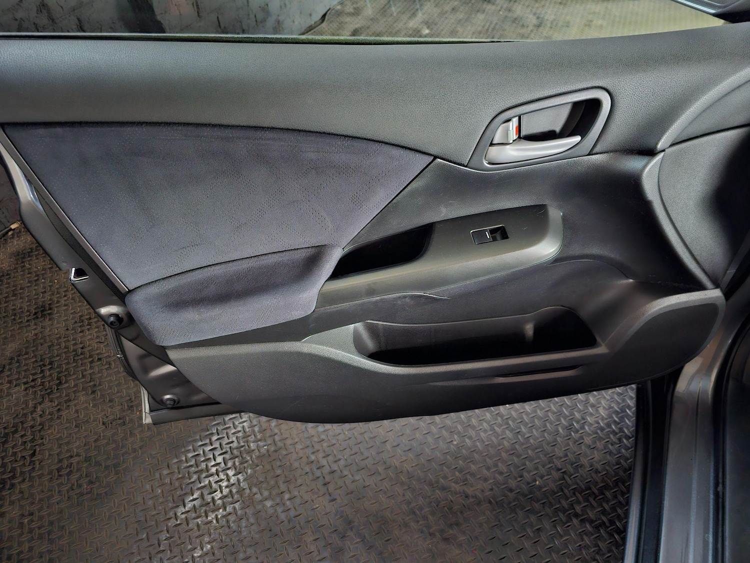 Vehicle 25