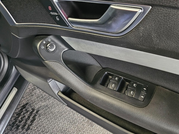 Used Audi A6 Saloon 2011 for sale - 75729791: Photo 37