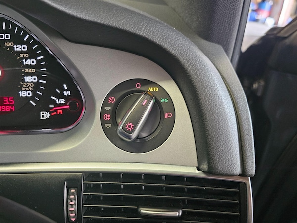 Used Audi A6 Saloon 2011 for sale - 75729791: Photo 41