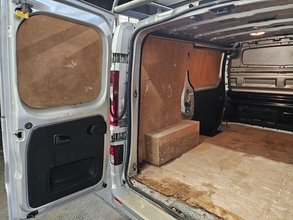 Used Vauxhall Vivaro 2016 for sale - 76284253: Photo 20