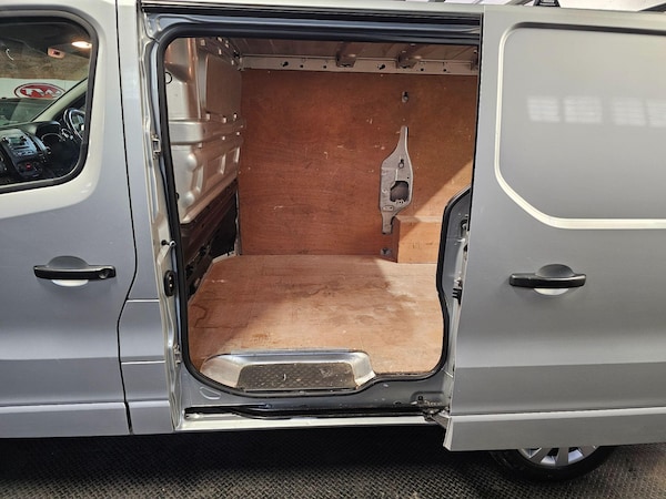 Used Vauxhall Vivaro 2016 for sale - 76284253: Photo 24
