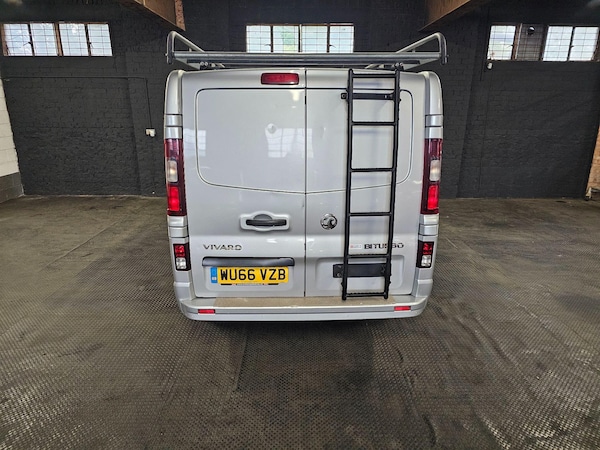 Used Vauxhall Vivaro 2016 for sale - 76284253: Photo 5
