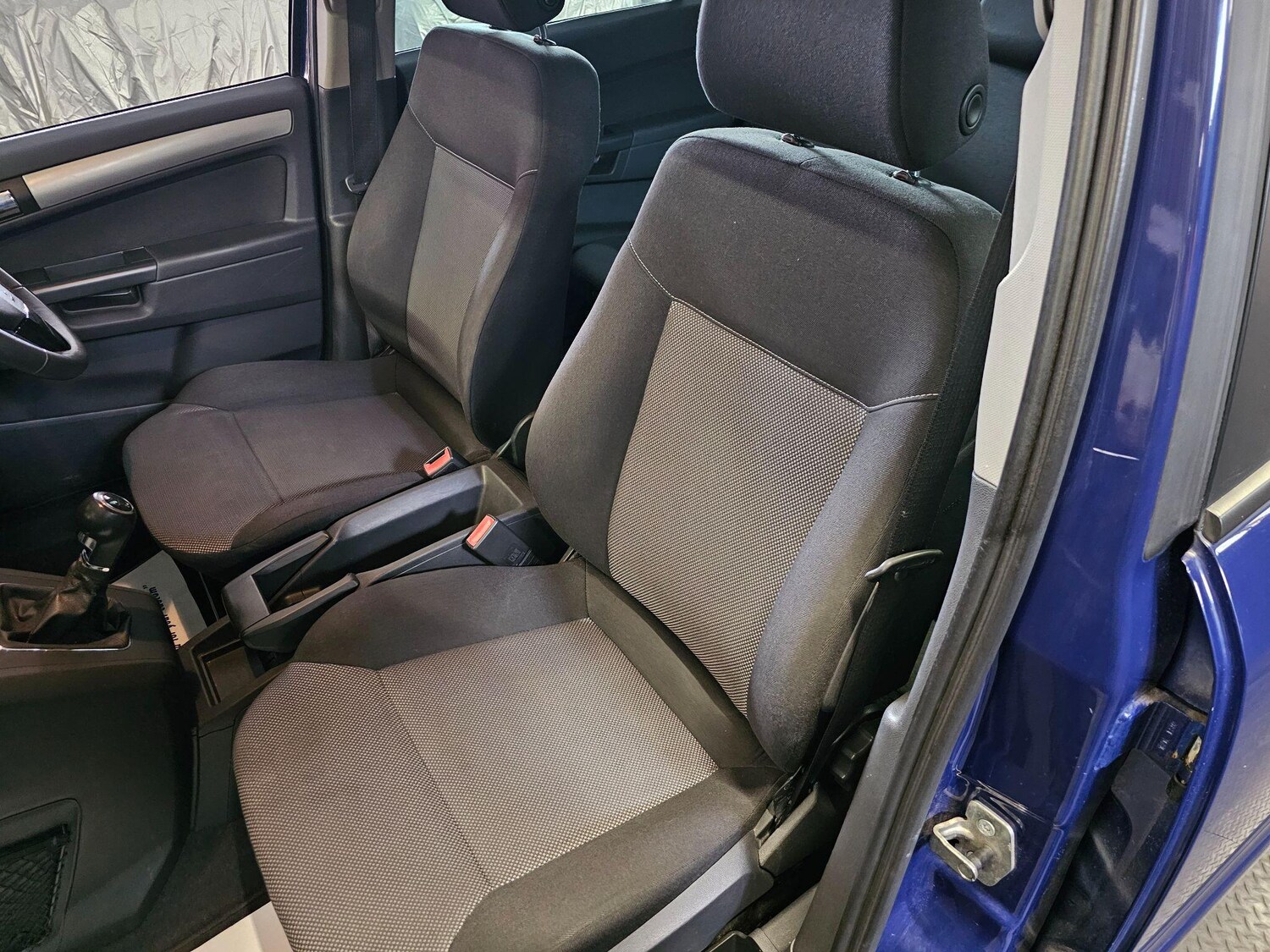 Vehicle 33