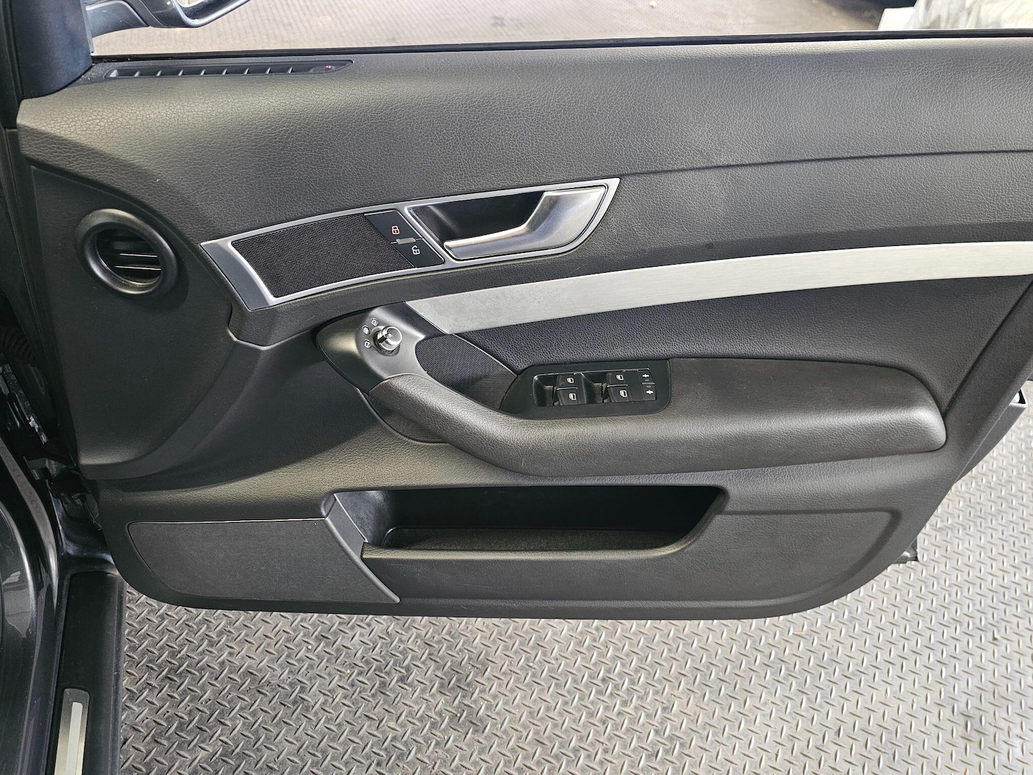 Used Audi A6 2011 for sale - 76988809: Photo 36