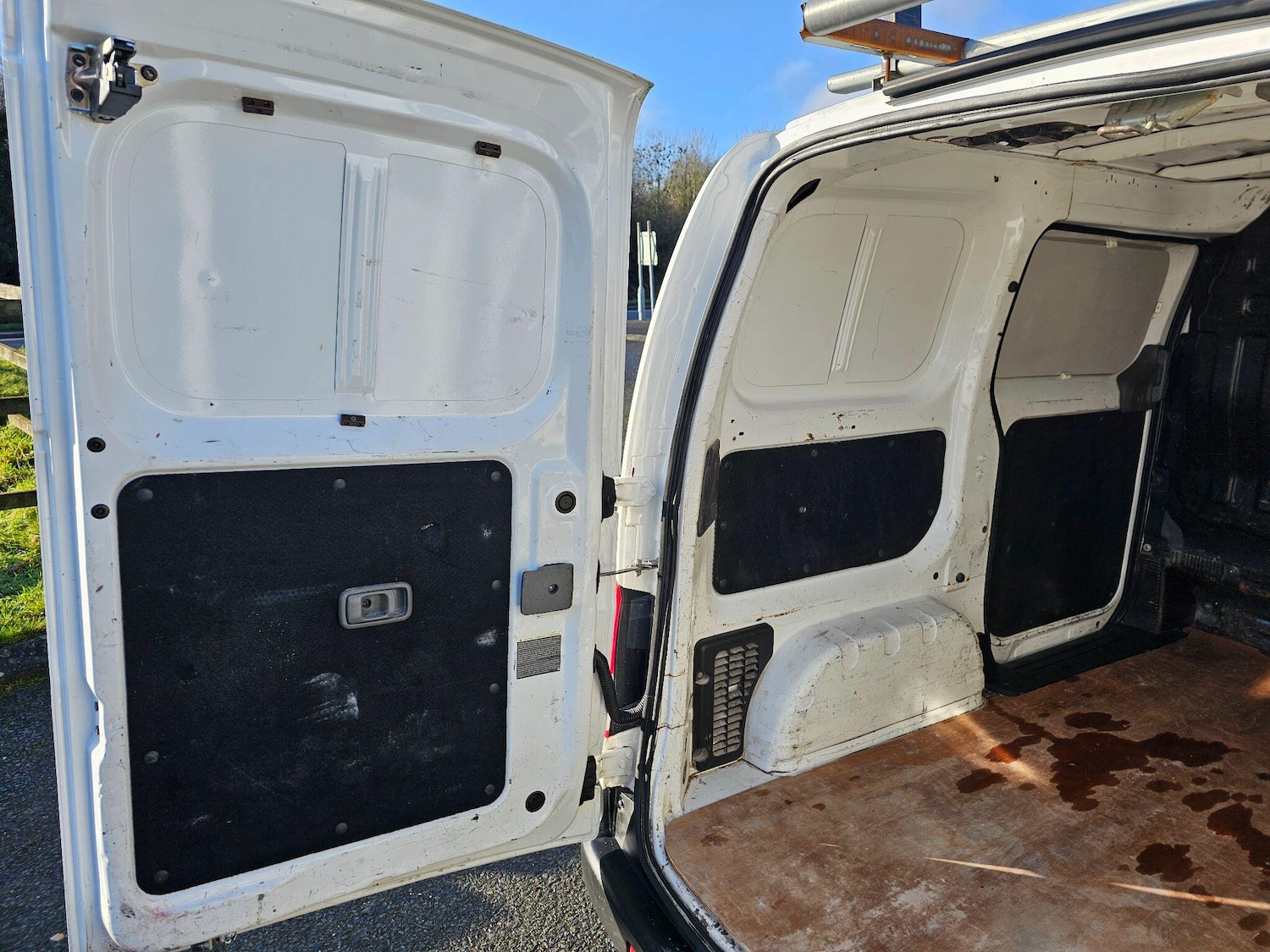 Used Nissan NV200 2014 for sale - 77238165: Photo 11