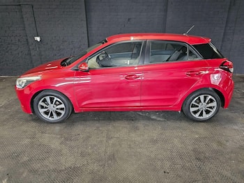 Used Hyundai i20 2015 for sale - 79677300: Photo