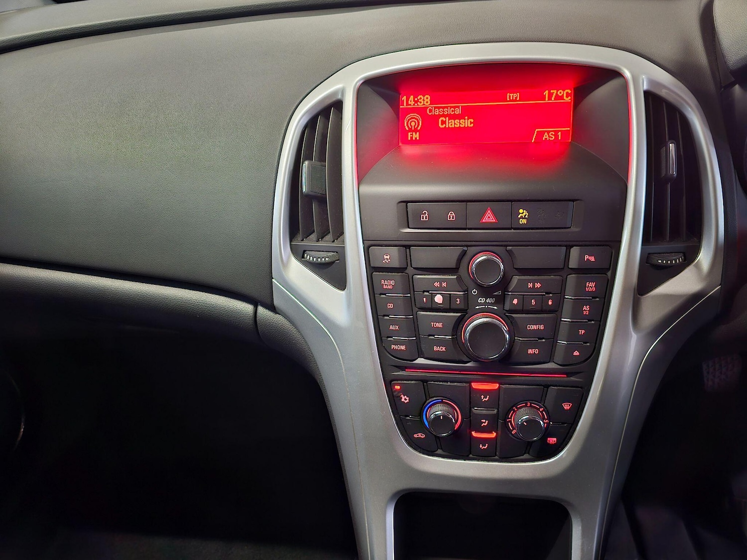 Used Vauxhall Astra 2009 for sale - 76251326: Photo 21