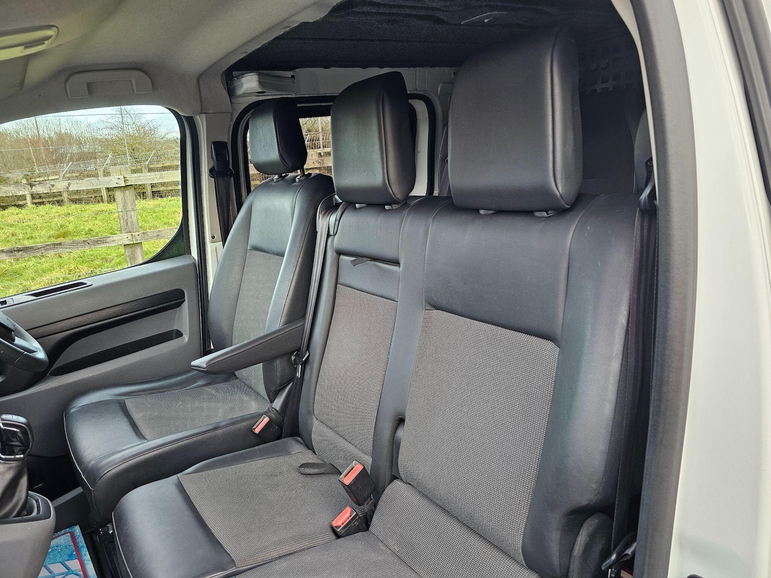 Used Peugeot Expert 2017 for sale - 77266727: Photo 32