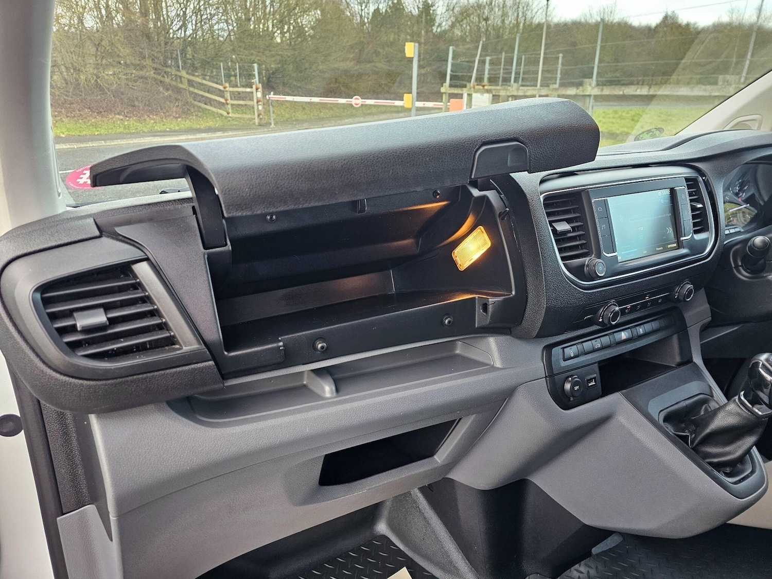 Used Peugeot Expert 2017 for sale - 77266727: Photo 34