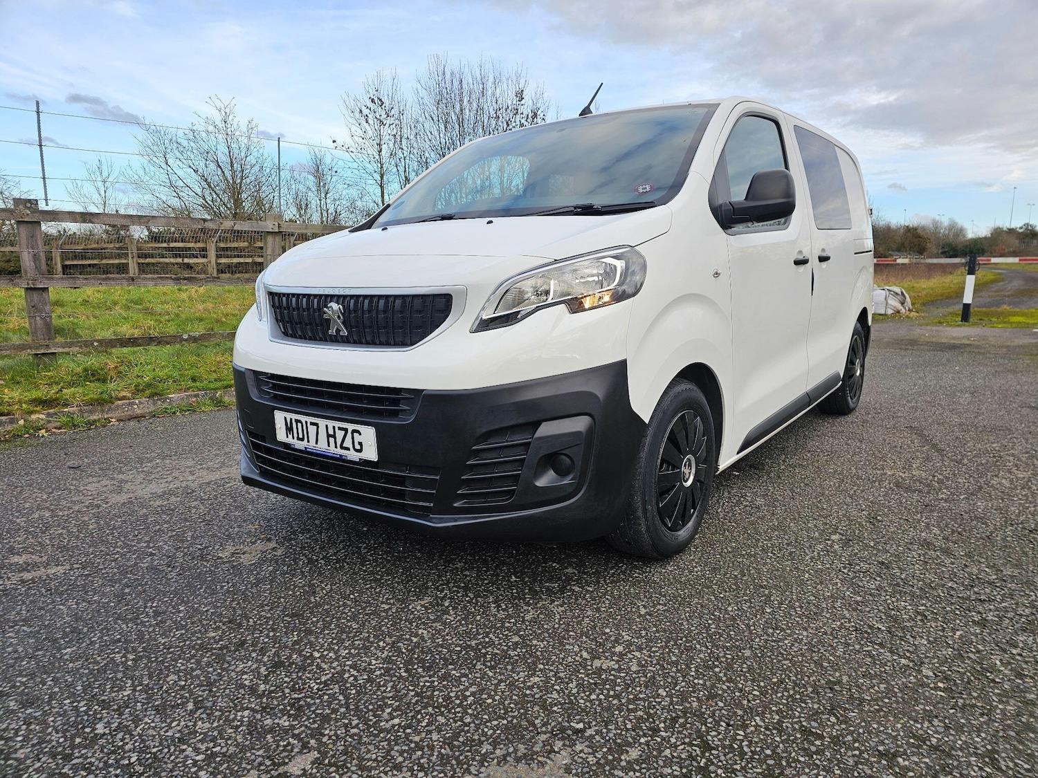 Used Peugeot Expert 2017 for sale - 77266727: Photo 9