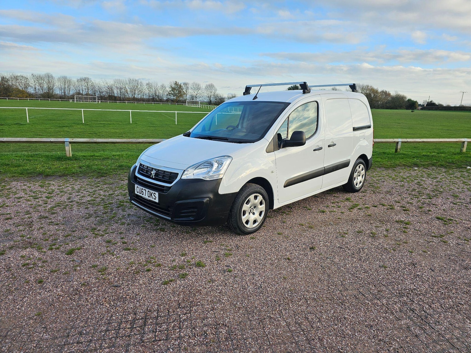 Used Peugeot Partner 2017 for sale - 76633448: Photo 1