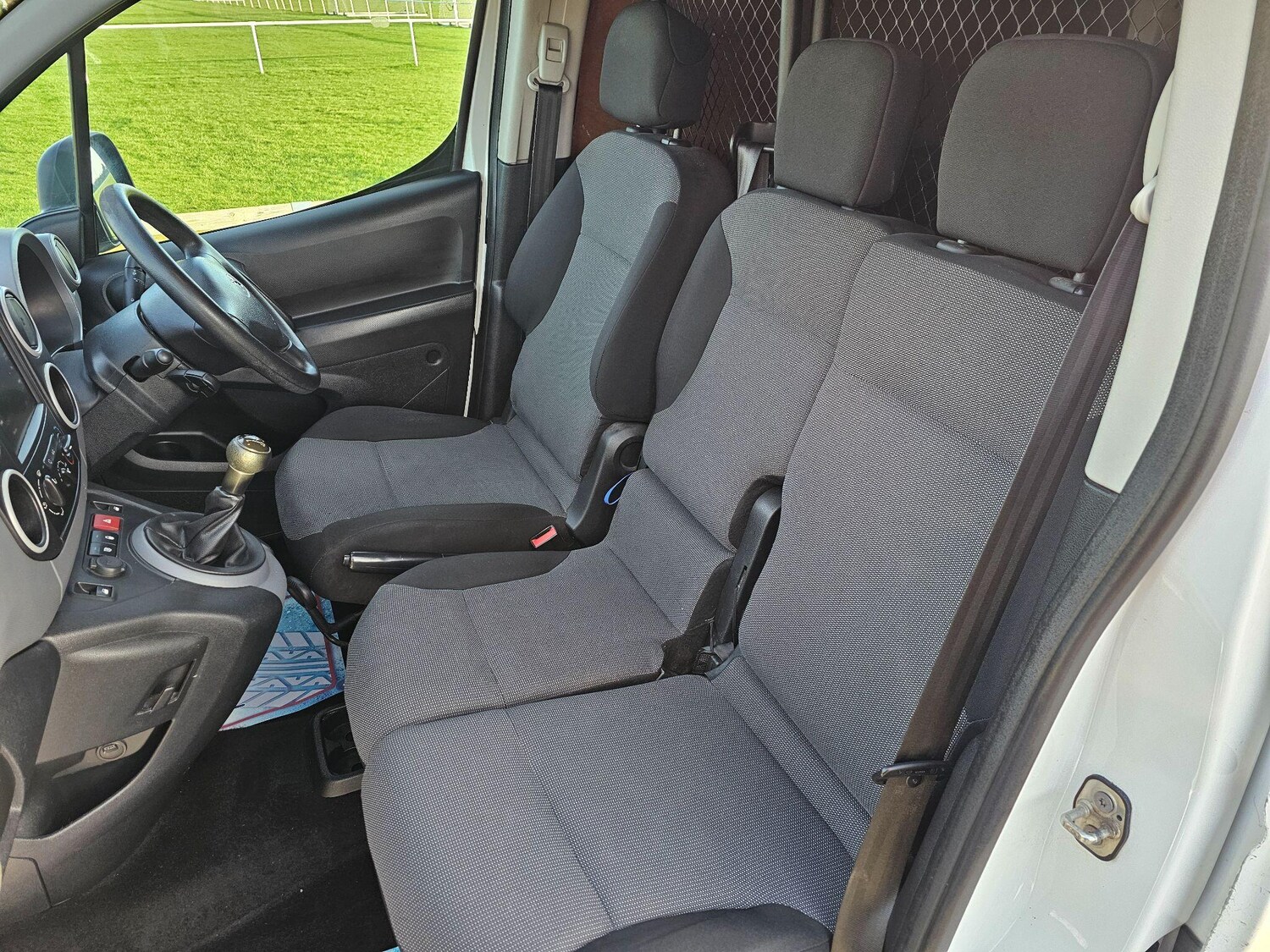 Used Peugeot Partner 2017 for sale - 76633448: Photo 24