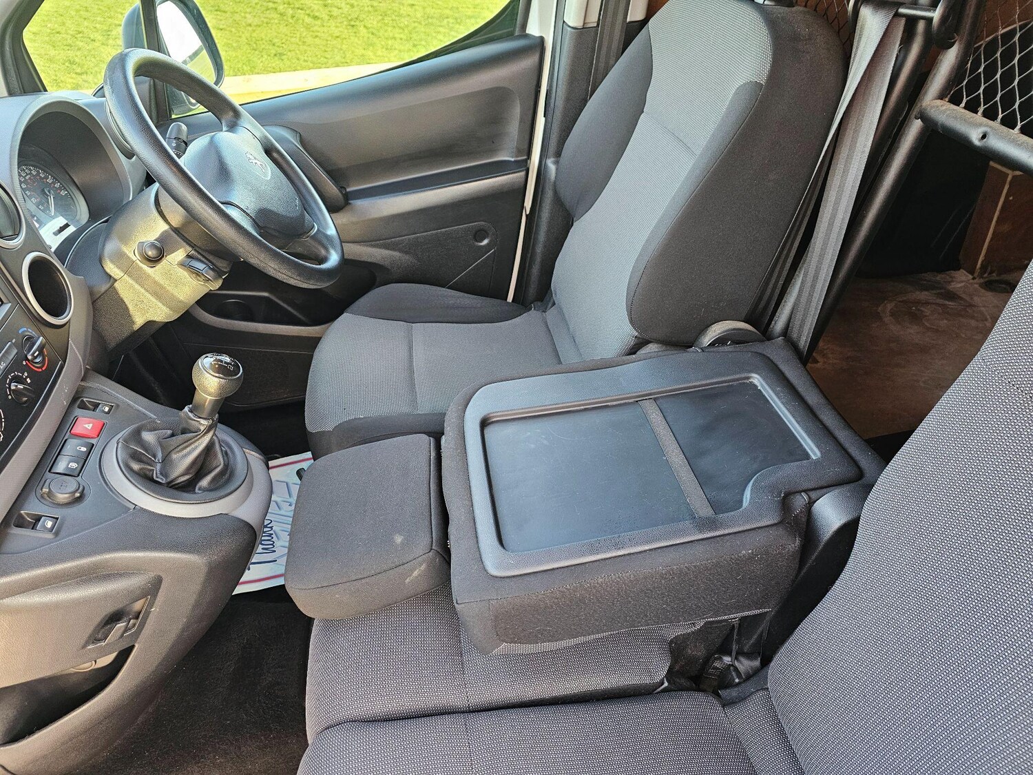 Used Peugeot Partner 2017 for sale - 76633448: Photo 28