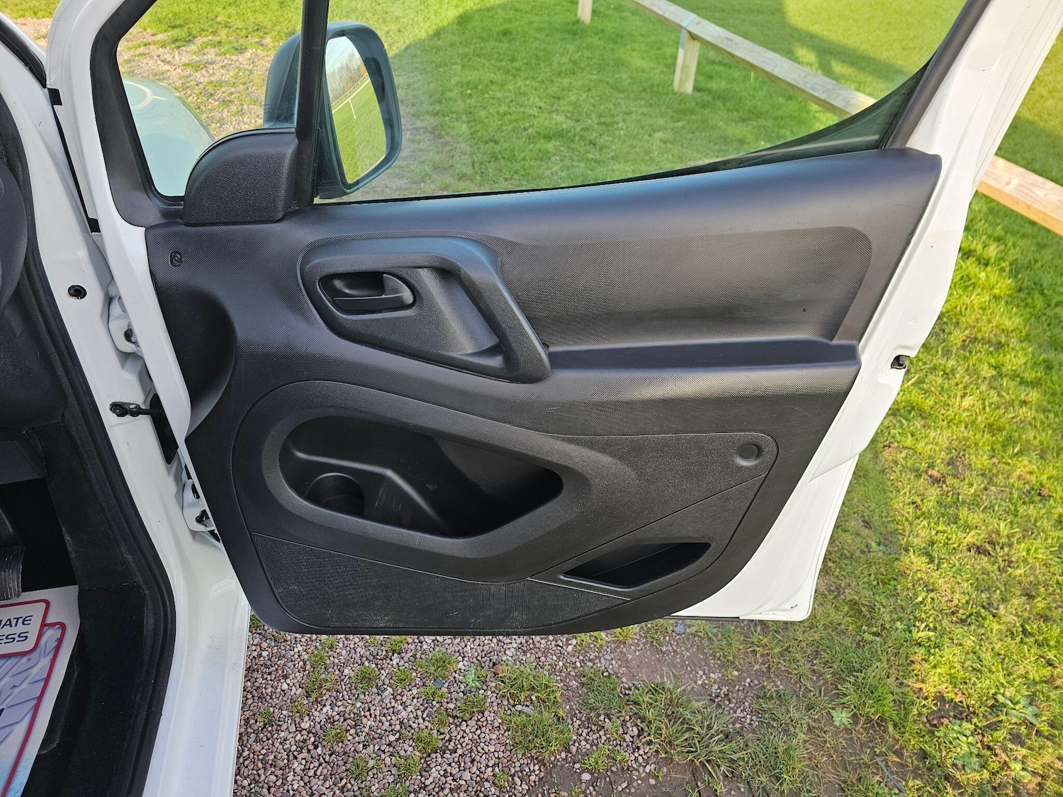 Used Peugeot Partner 2017 for sale - 76633448: Photo 30