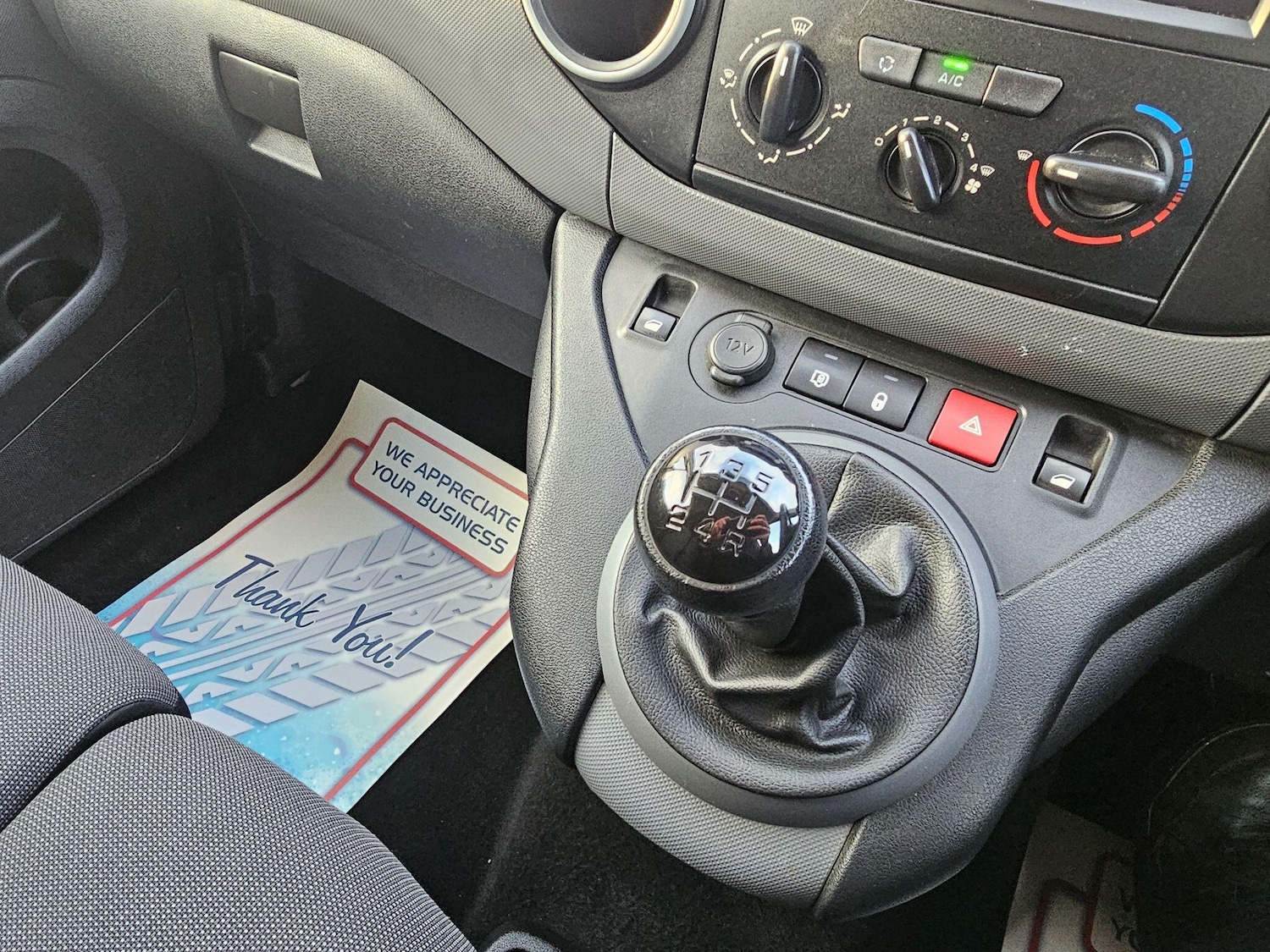 Used Peugeot Partner 2017 for sale - 76633448: Photo 40