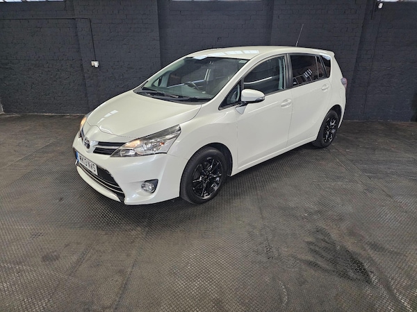 Used Toyota Verso 2013 for sale - 76238695: Photo 1