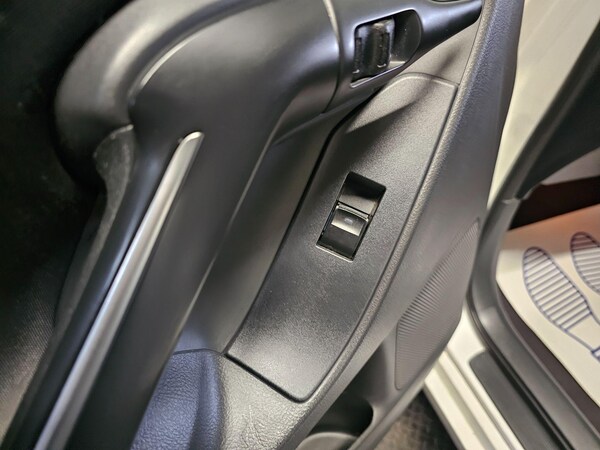 Used Toyota Verso 2013 for sale - 76238695: Photo 36
