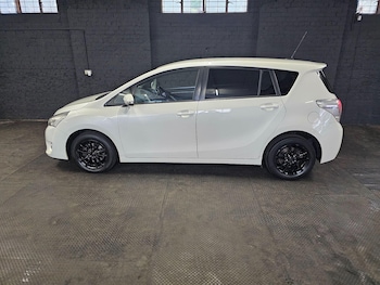 Used Toyota Verso 2013 for sale - 76238695: Photo 3