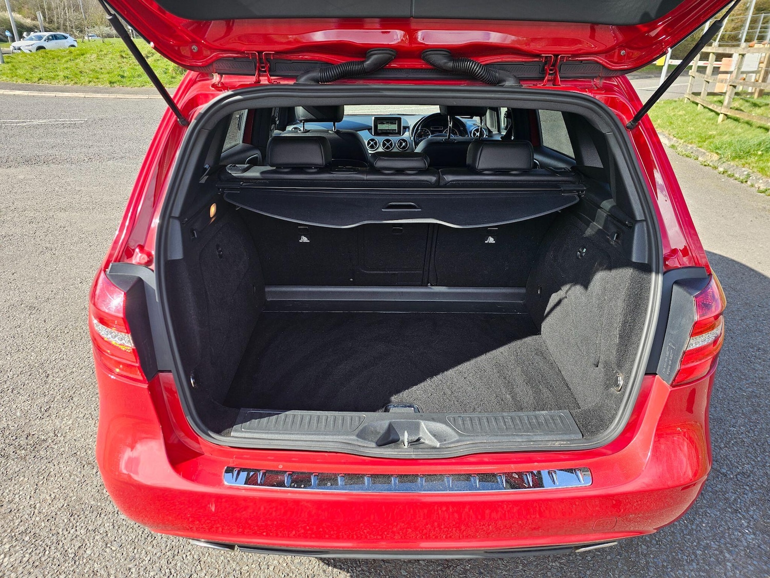 Used Mercedes-Benz B Class 2014 for sale - 78007001: Photo 13