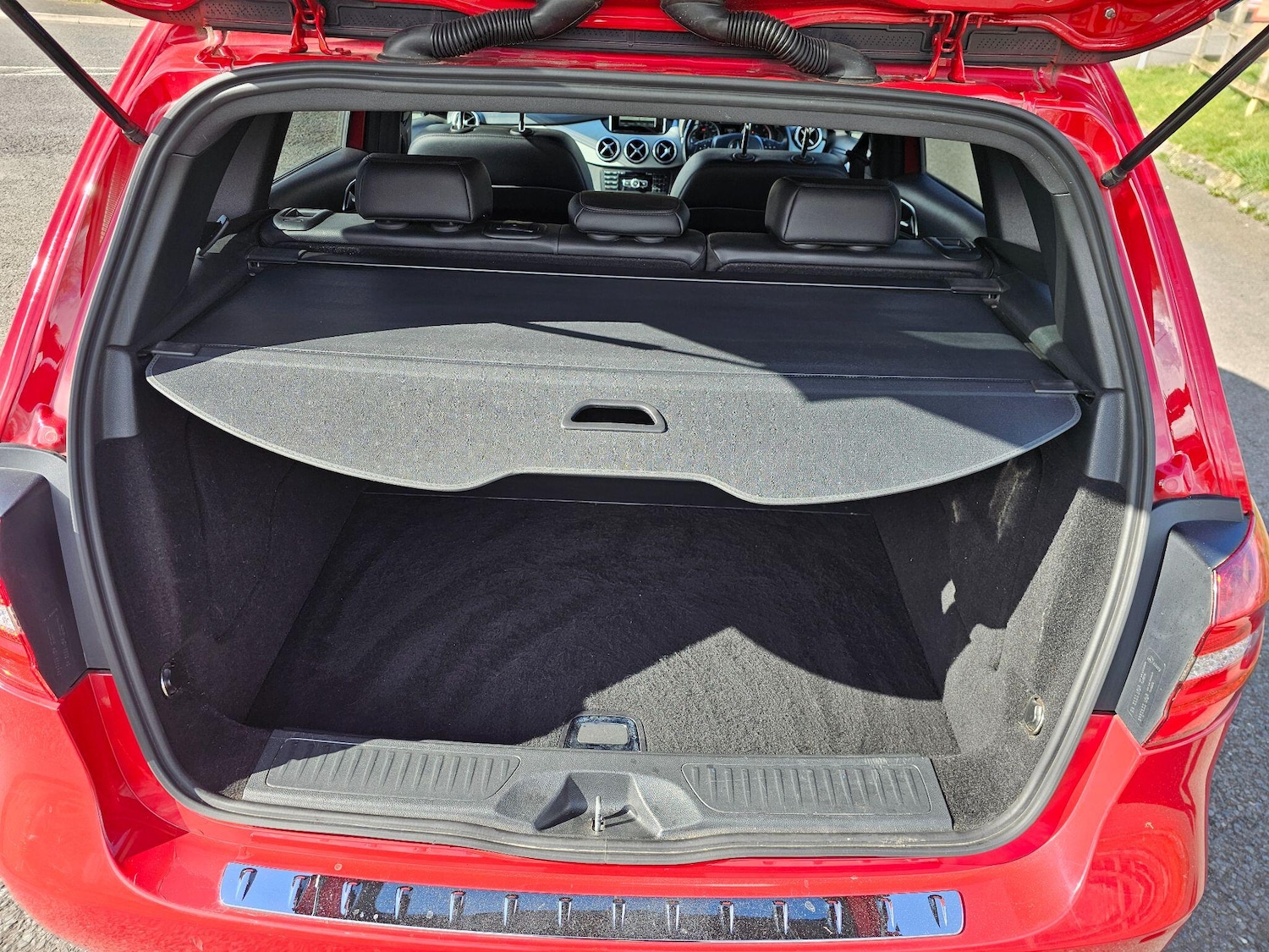 Used Mercedes-Benz B Class 2014 for sale - 78007001: Photo 14