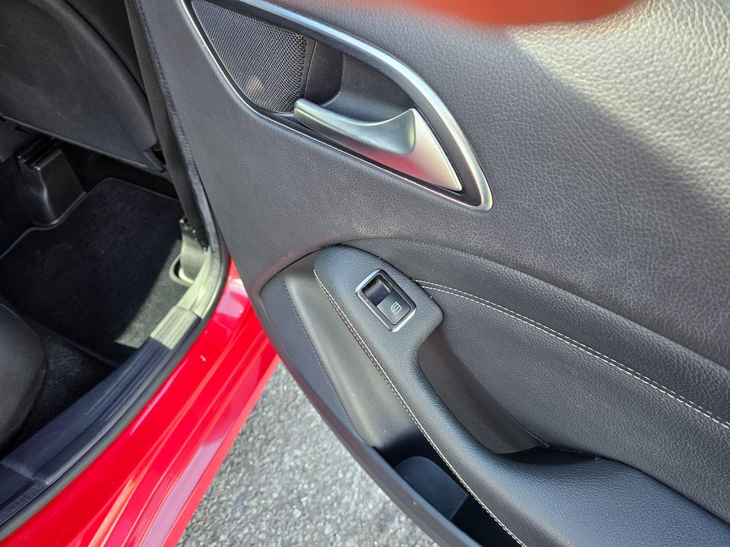 Used Mercedes-Benz B Class 2014 for sale - 78007001: Photo 16