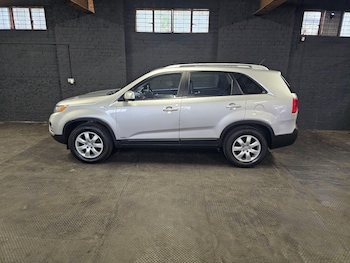 Used Kia Sorento 2011 for sale - 76307286: Photo