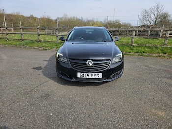 Used Vauxhall Insignia 2015 for sale - 77970185: Photo