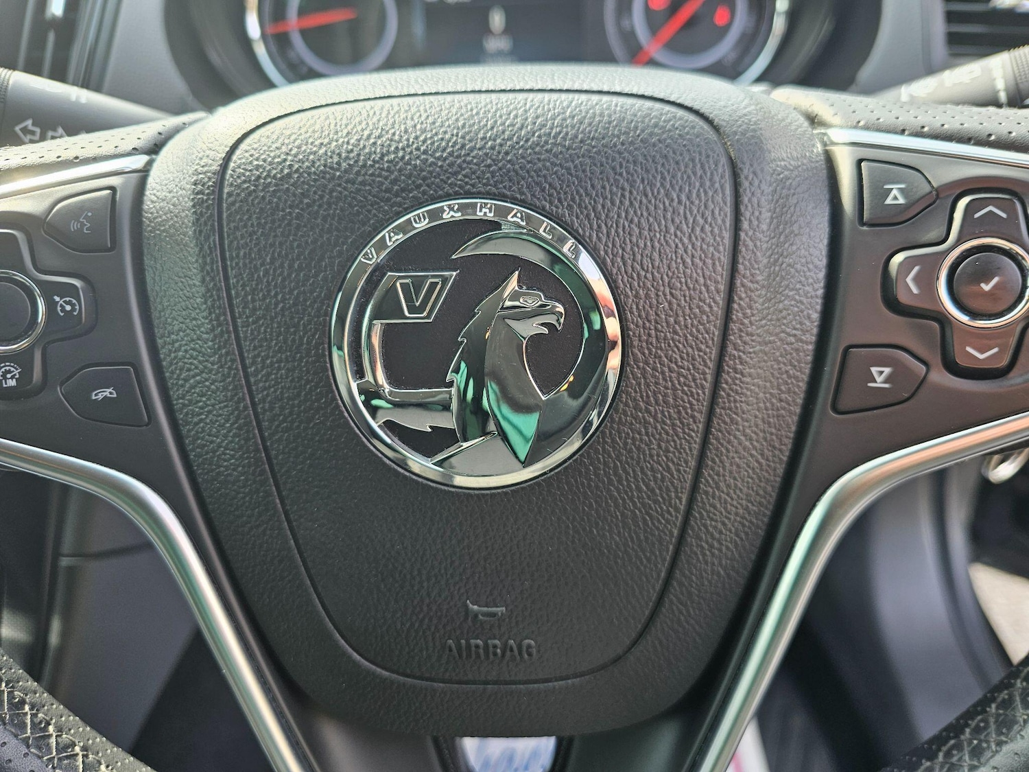 Used Vauxhall Insignia 2015 for sale - 77970185: Photo 57