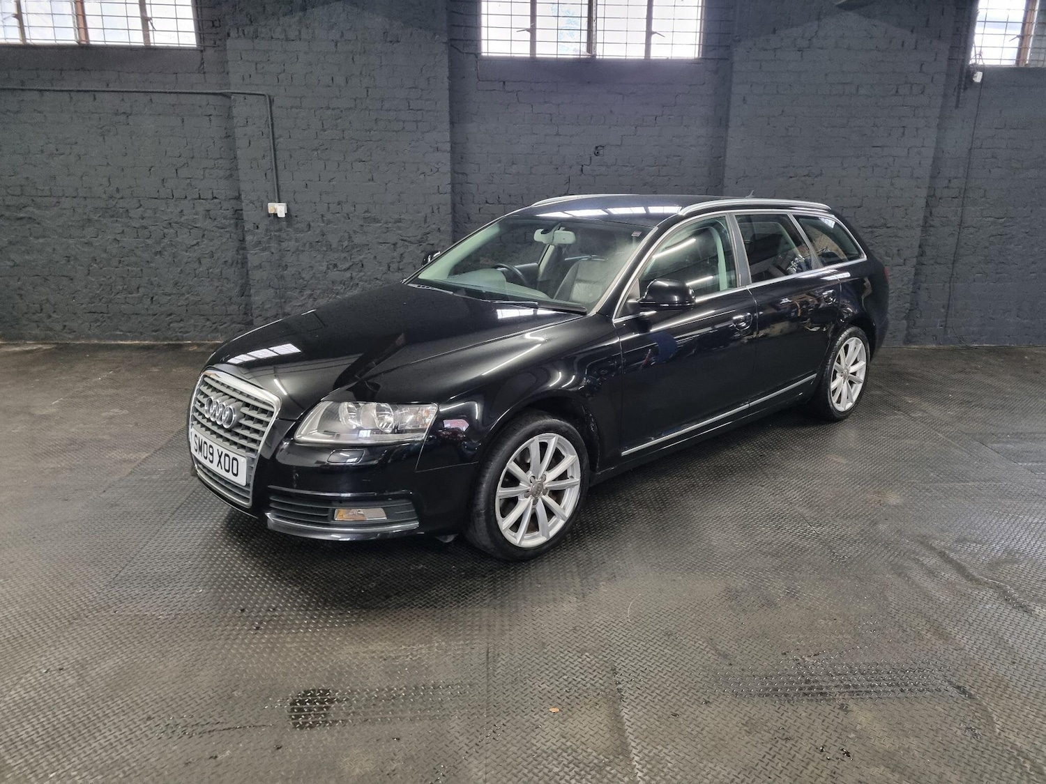 Used Audi A6 Avant 2009 for sale - 76432617: Photo 1