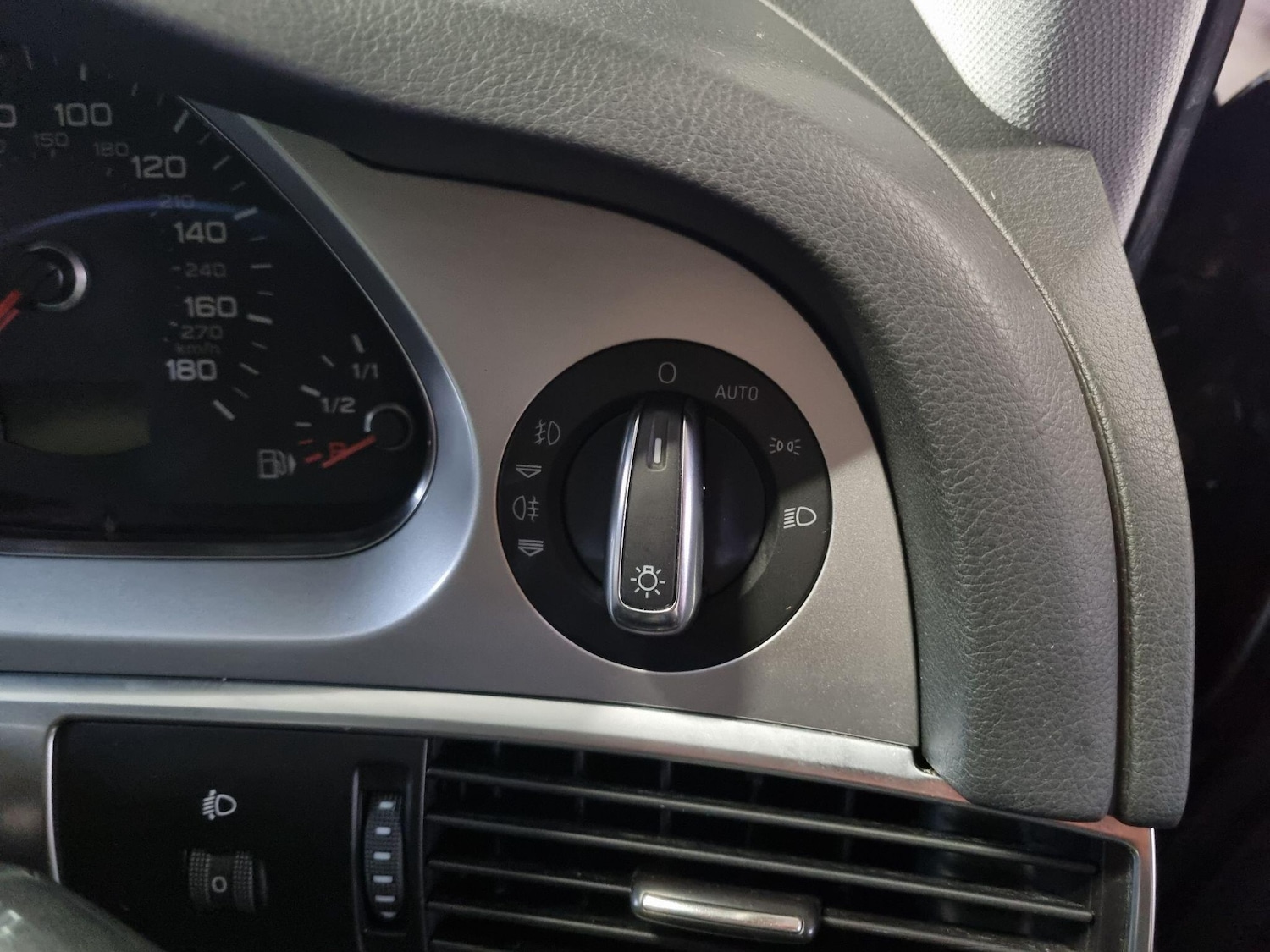 Used Audi A6 Avant 2009 for sale - 76432617: Photo 28