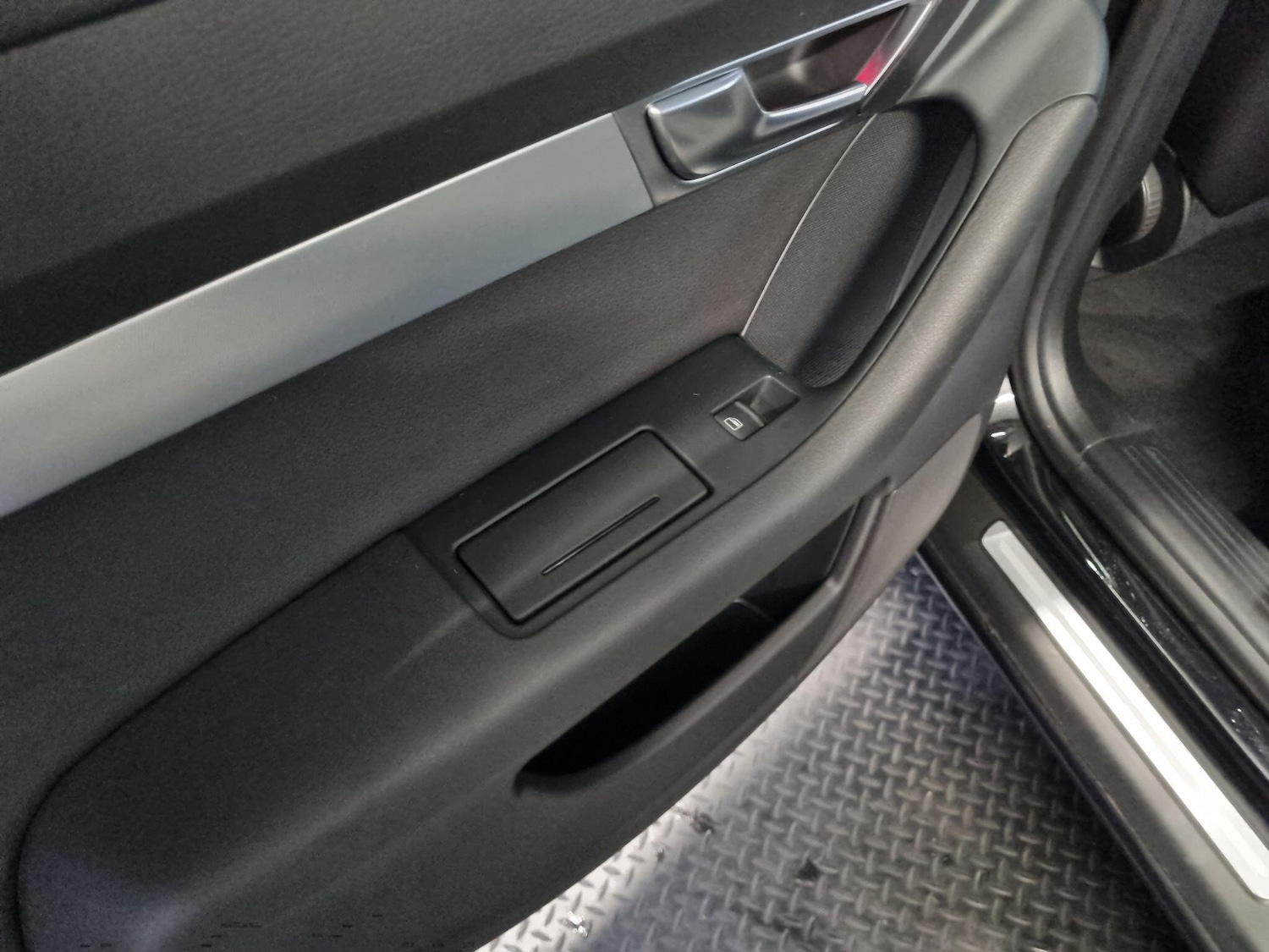 Used Audi A6 Avant 2009 for sale - 76432617: Photo 36