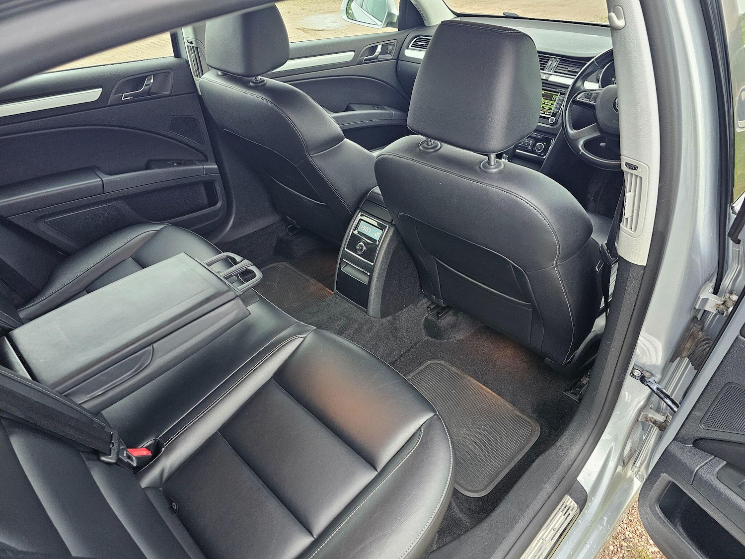 Used Skoda Superb 2014 for sale - 77029977: Photo 19