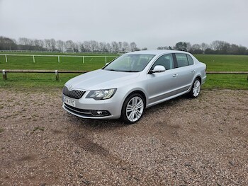 (14) - 2.0 TDI Elegance DSG Euro 5 (s/s) 5dr
