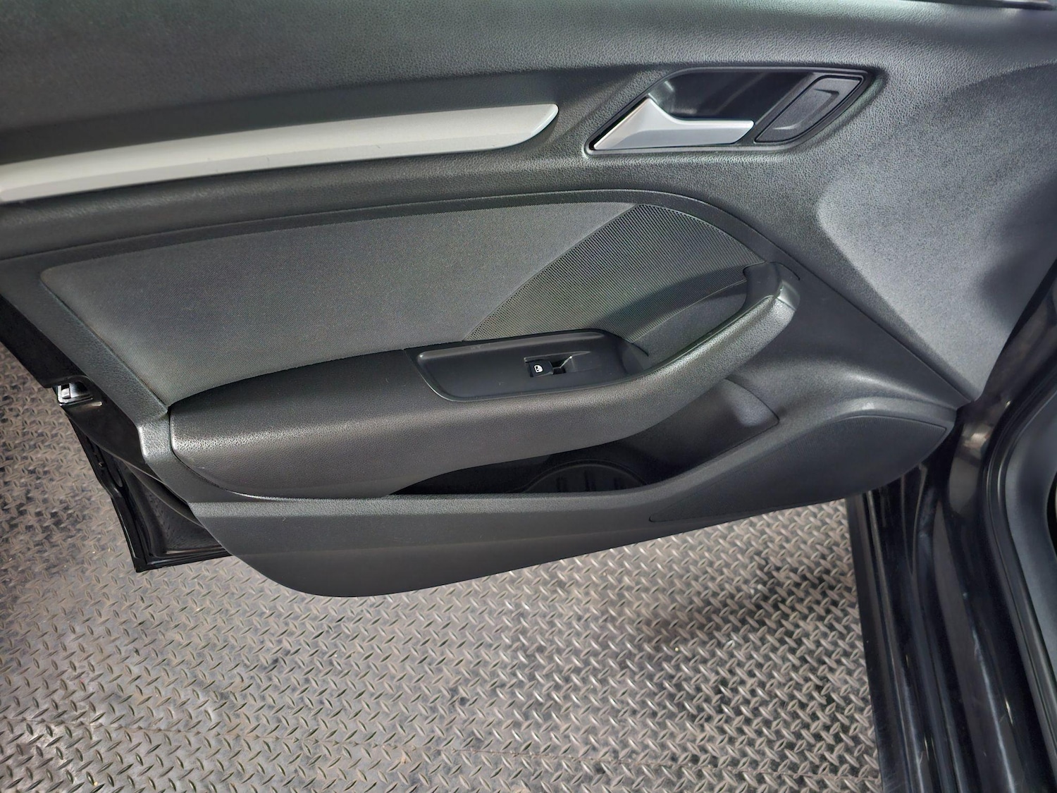 Used Audi A3 2016 for sale - 76988425: Photo 31