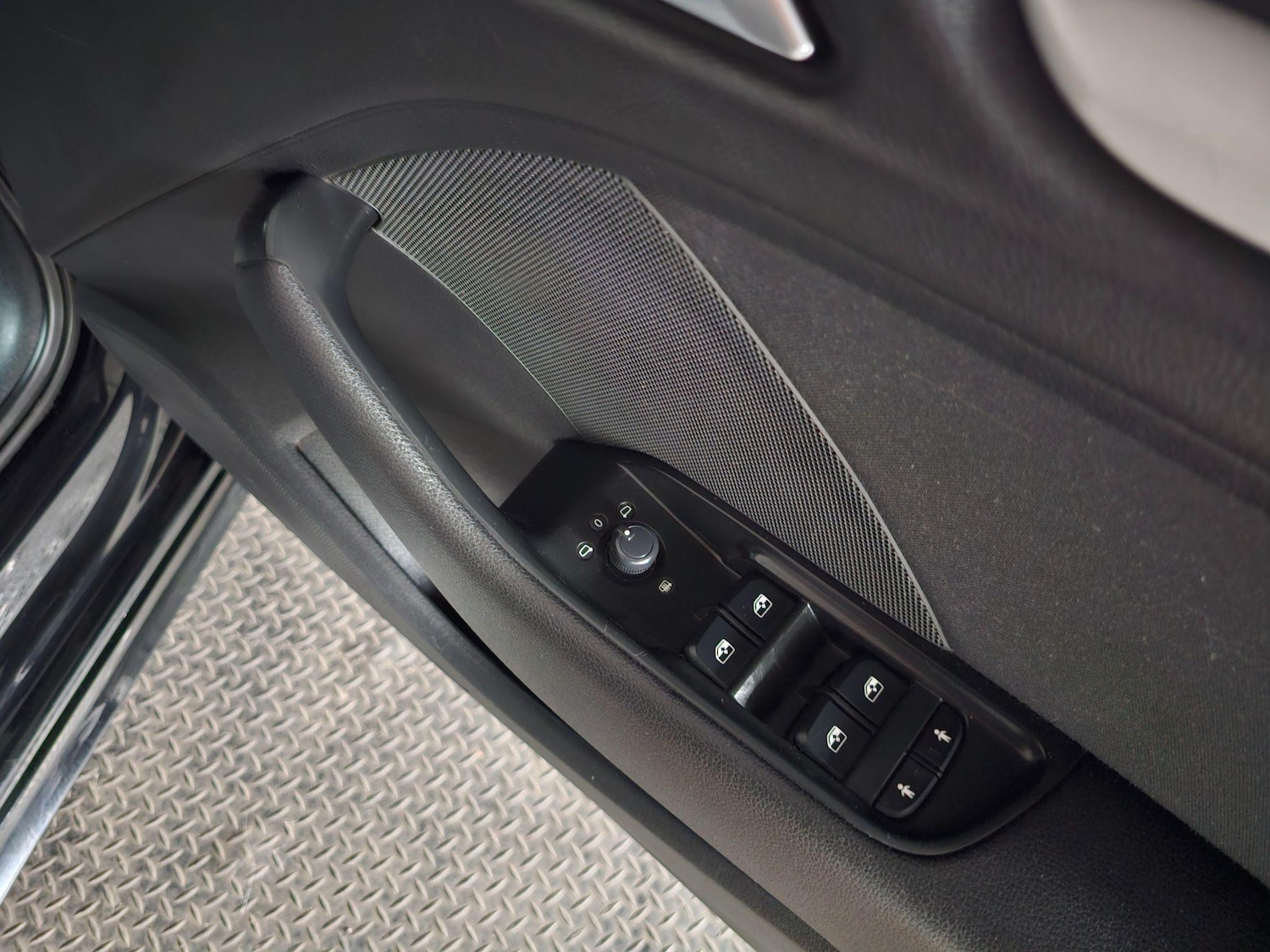 Used Audi A3 2016 for sale - 76988425: Photo 37