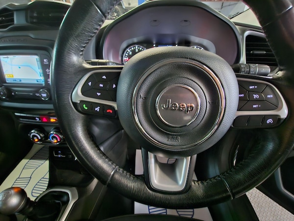 Used Jeep Renegade 2016 for sale - 75333811: Photo 61