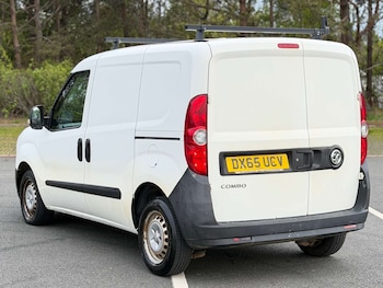 Used Vauxhall Combo 2015 for sale - 78510987: Photo