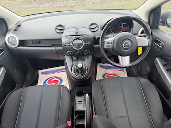 Used Mazda Mazda2 2010 for sale - 79274563: Photo