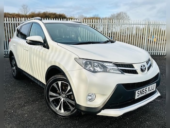 Used Toyota RAV4 2015 for sale - 77032815: Photo