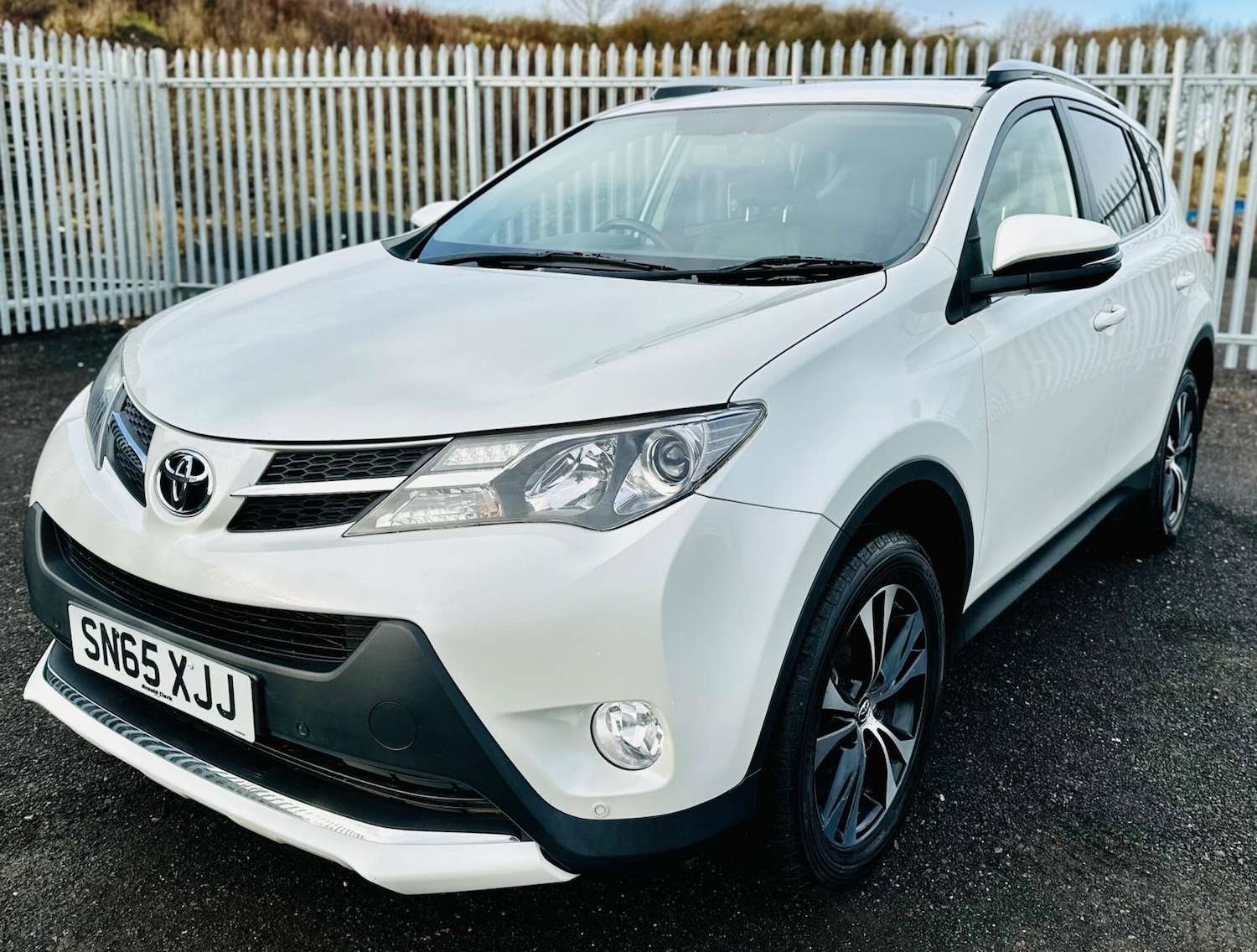 Used Toyota RAV4 2015 for sale - 77032815: Photo 27