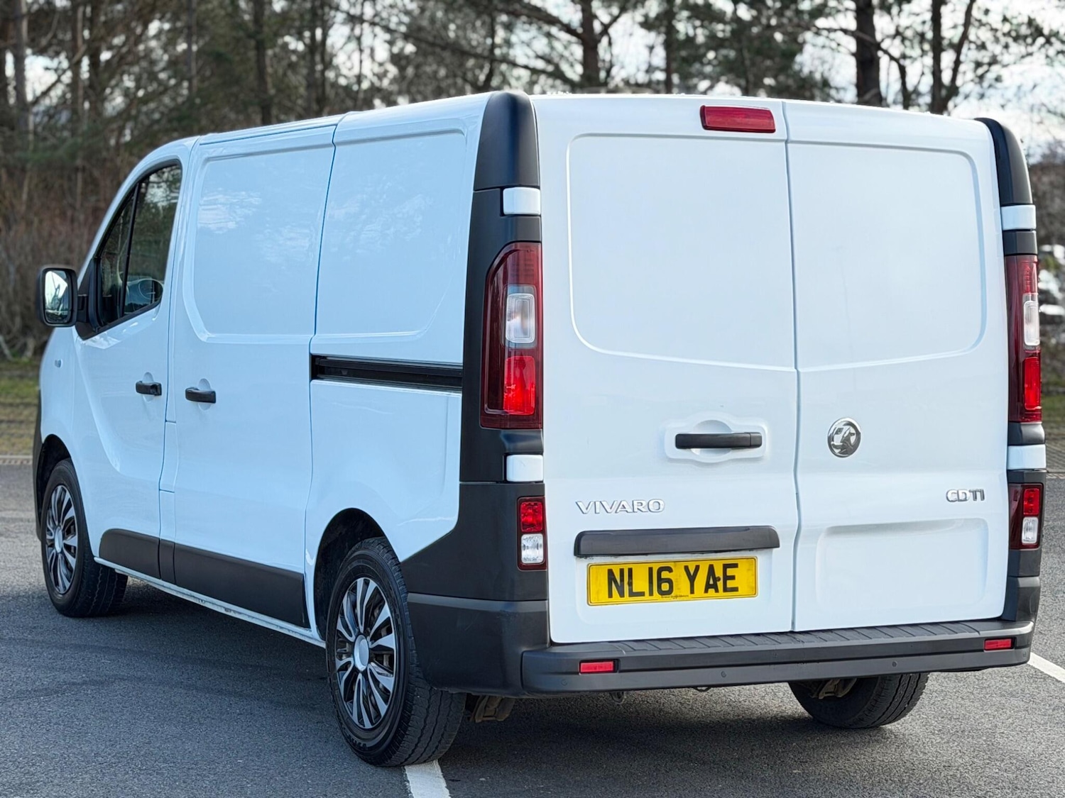 Used Vauxhall Vivaro 2016 for sale - 77839418: Photo 2